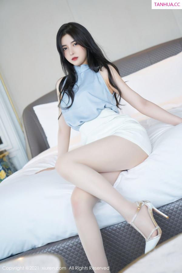 韩静安  美人秘书韩静安 给王总送笔记本第31张图片